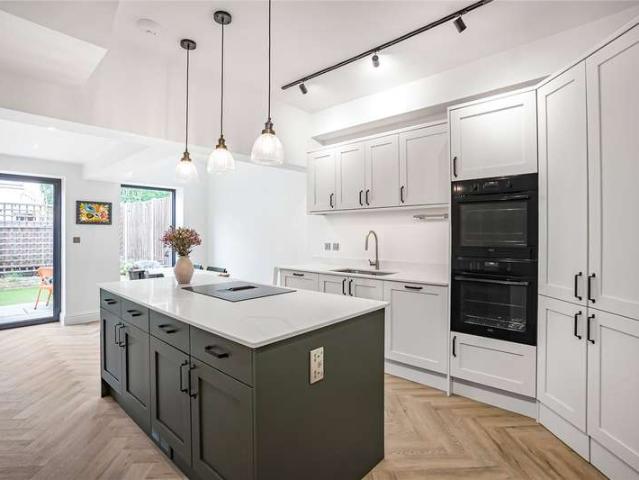 House for sale in Furzedown, Greater London