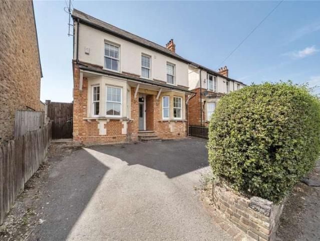 House for sale in North Bourne, Heol-las