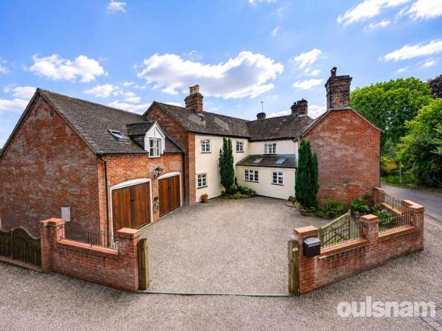 House for sale in Crookhill, Worcestershire