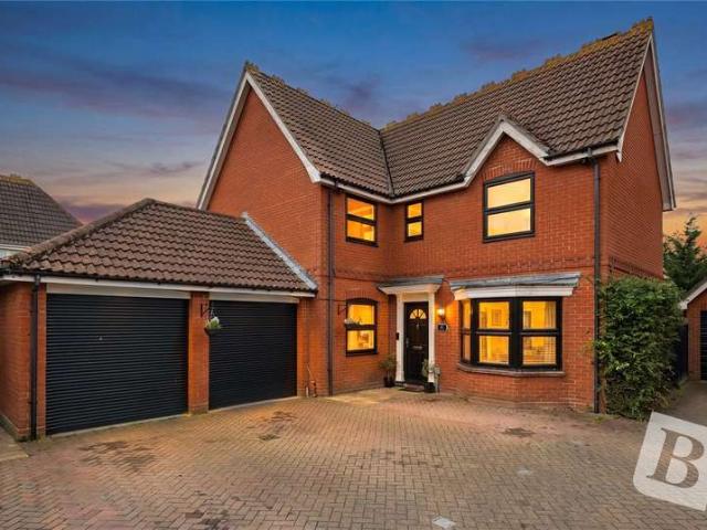 House for sale in South Ockendon, Essex