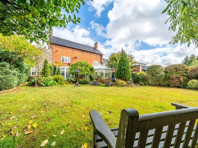 House for sale in Elmfield, Leicestershire