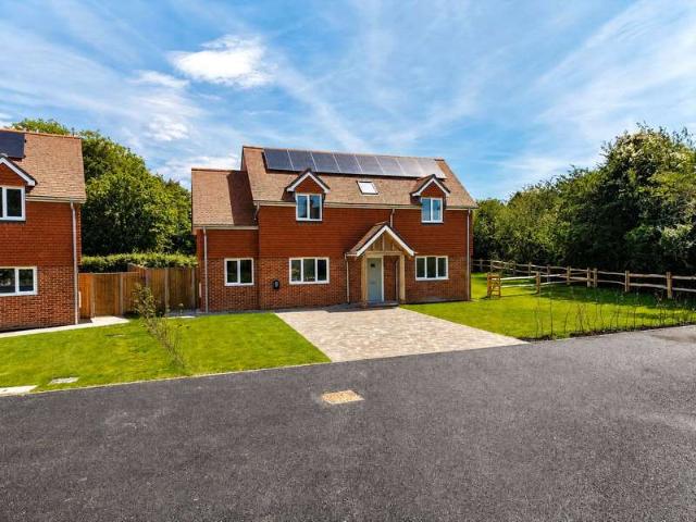 House for sale in Cross In Hand, East Sussex