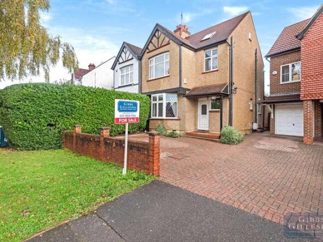 House for sale in Lane, Greater London