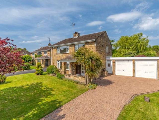 House for sale in Shadwell, West Yorkshire
