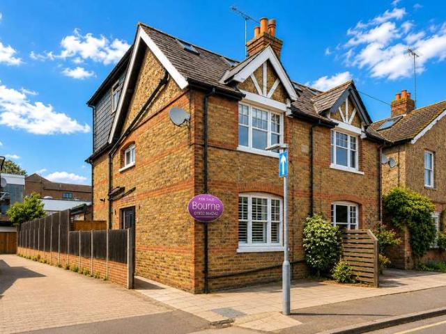 House for sale in Blackhills, Surrey