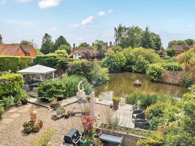 House for sale in Littlecote, West Sussex