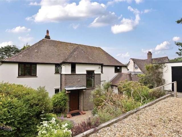 House for sale in Fole, Surrey