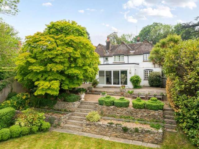 House for sale in Fole, Surrey