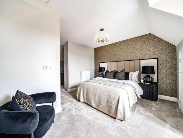 House for sale in Gloucester, Gloucestershire
