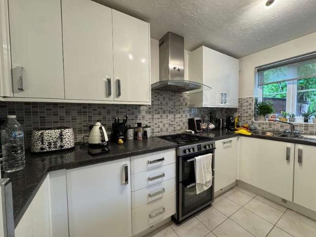 House for sale in Enfield Island Village, Greater London