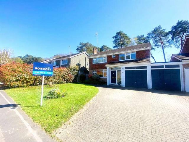 House for rent in Windlesham, Surrey Heath