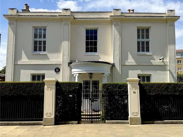 House for sale in Wandsworth, Greater London