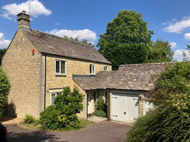 House for sale in Fossebridge, Gloucestershire