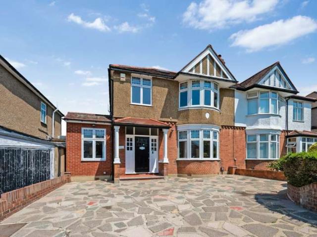 House for sale in London Borough of Lewisham, Greater London