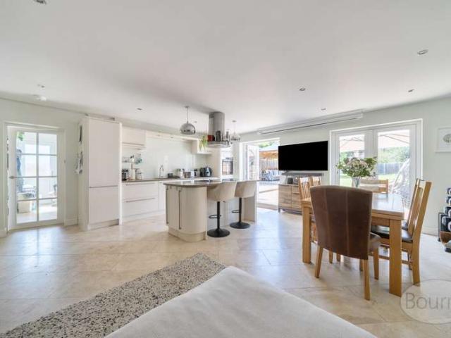 House for sale in Binscombe, Waverley