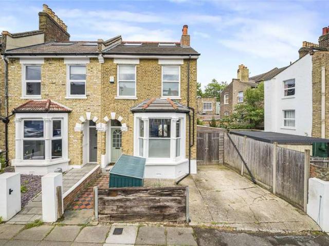 House for sale in London Borough of Lewisham, Brockley