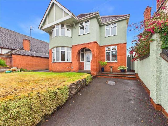 House for sale in St John's, Worcestershire