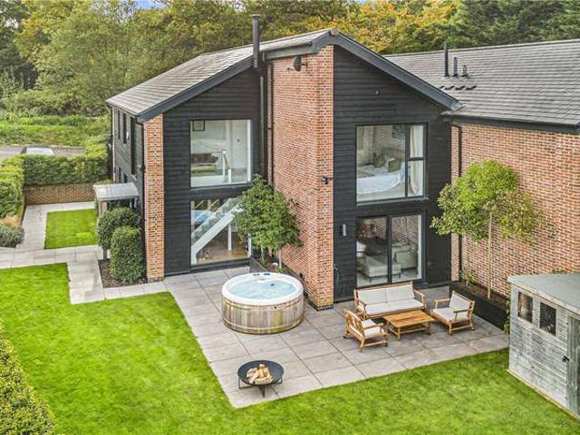 House for sale in Hatfield, Fretherne
