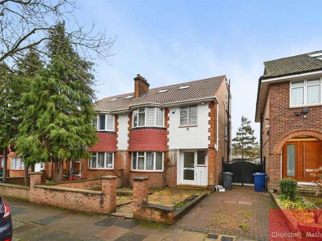 House for sale in London Borough of Ealing, Greater London