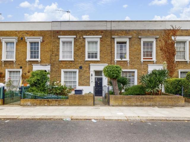 House for rent in Chalk Farm, Greater London