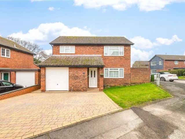 House for sale in Broadwater, Shephall