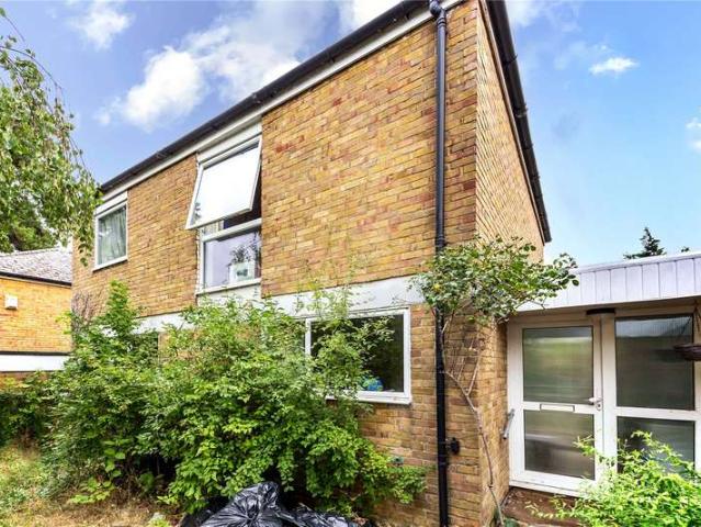 House for sale in Selsdon, Greater London