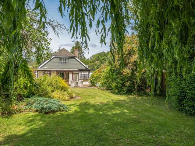 House for sale in Wanborough, Westborough