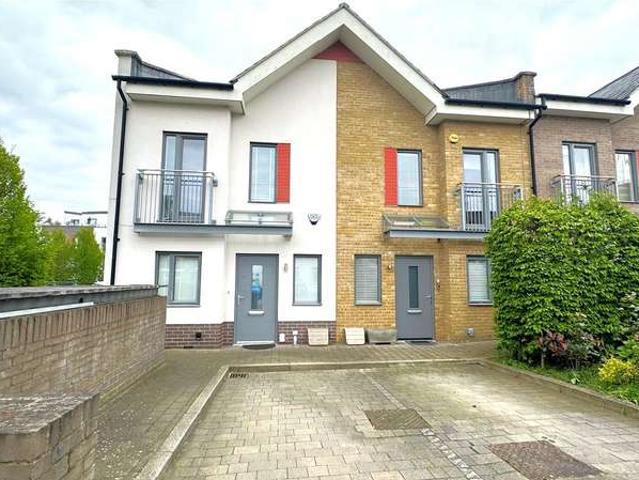 House for sale in Barnet Vale, Greater London