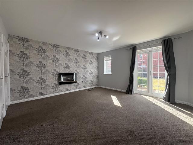 House for rent in East Chevington, Hadston