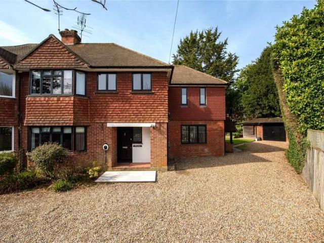 House for sale in Pachesham Park, Surrey