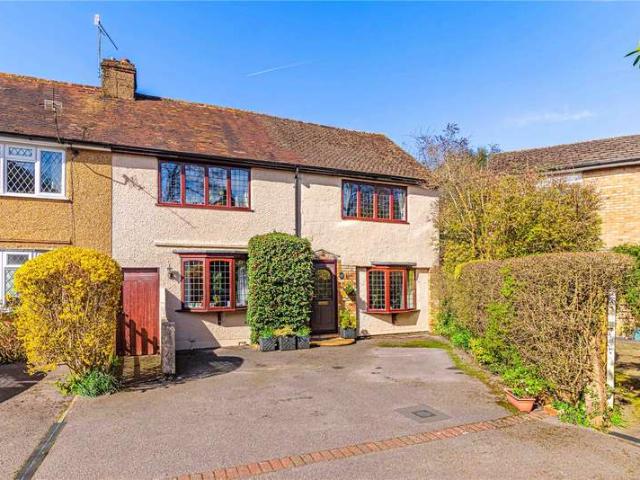 House for sale in Bushey Heath, Hertsmere