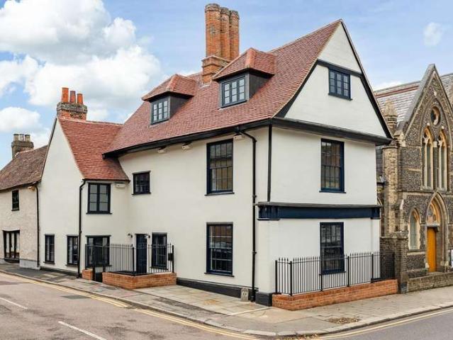 House for sale in Hertford, Colliers End