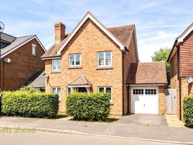 House for sale in Netherne-on-the-Hill, Red Hill