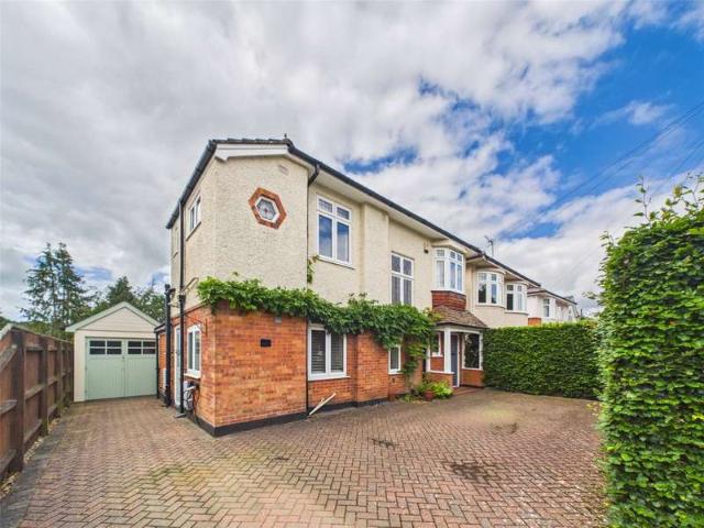 House for sale in Queens Park, Bournemouth