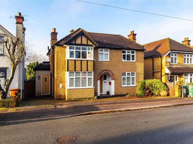 House for sale in Batchworth, Hertfordshire