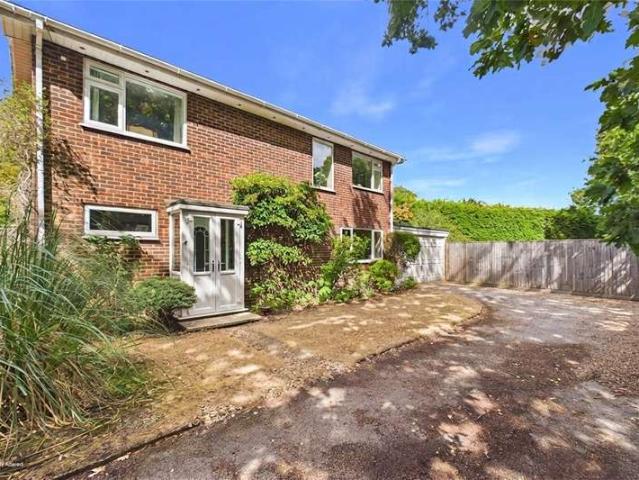 House for sale in Burghfield Common, West Berkshire