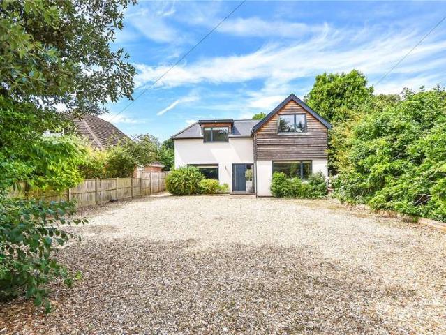 House for sale in Kings Worthy, Hampshire