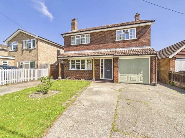 House for sale in Burghfield Common, West Berkshire
