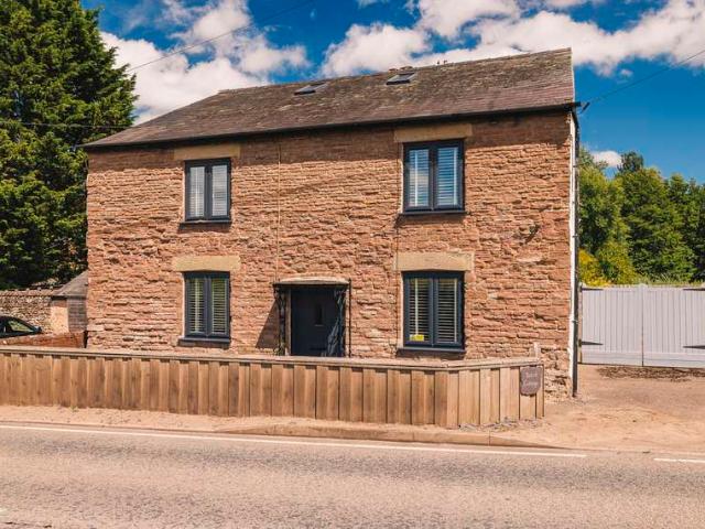 House for sale in Ryeford, Weston under Penyard