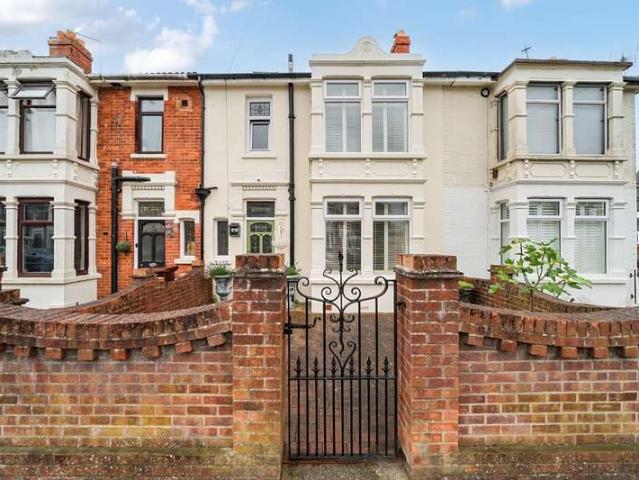 House for sale in Kingston, Baffins