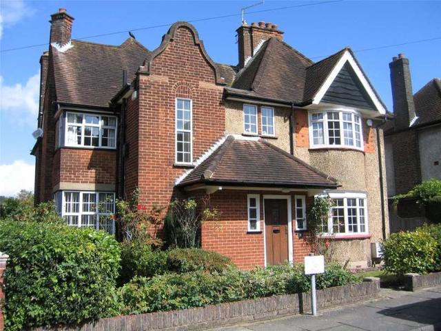 House for sale in High Barnet, Greater London