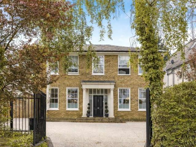 House for sale in London Borough of Barnet, Greater London