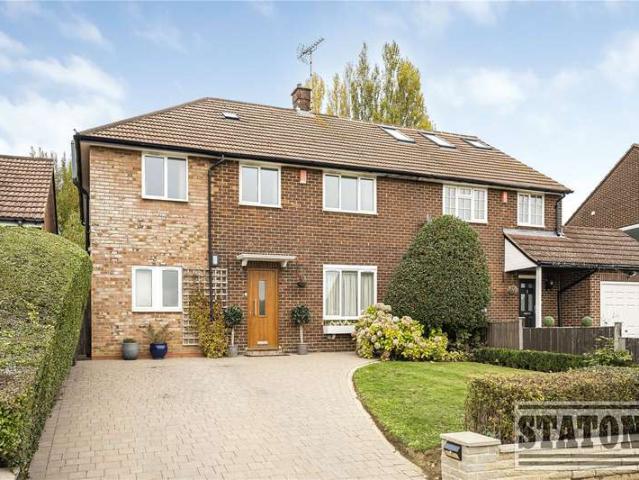 House for sale in Fretherne, Hertfordshire