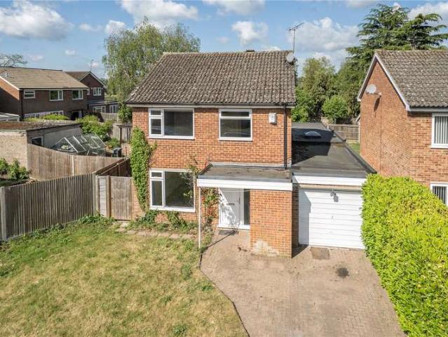 House for sale in Fole, Surrey