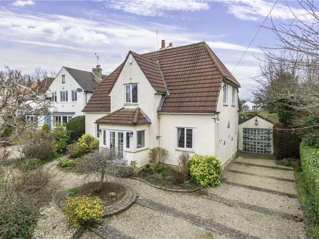 House for sale in Bramhope, West Yorkshire