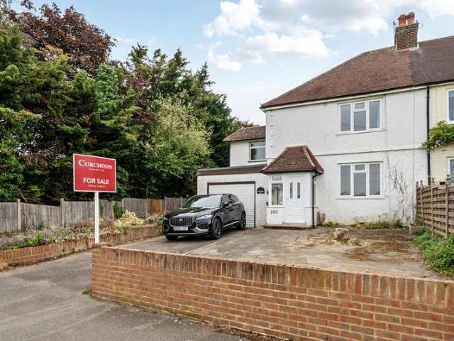 House for sale in Lower Halliford