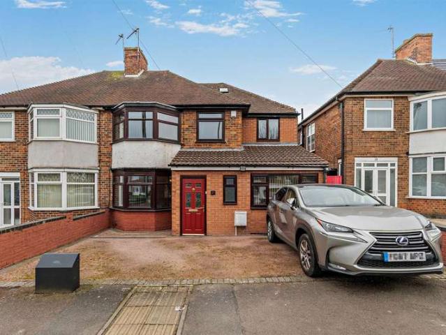 House for sale in Humberstone, Leicester