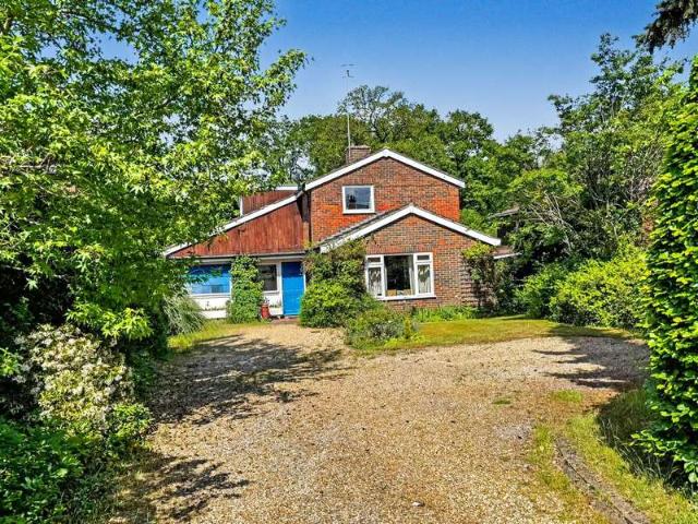 House for sale in Cramhurst, Fole
