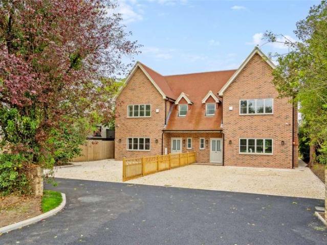 House for sale in Denham, Tatling End