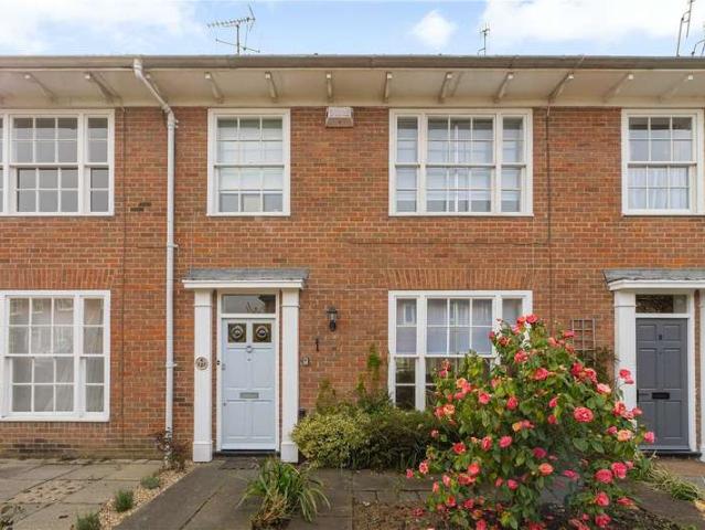 House for sale in The King's Mile, The Bridge